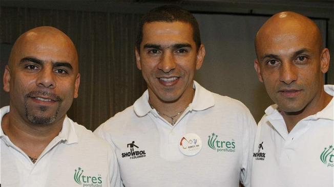 Diego León Osorio junto a Mauricio 'Chicho' Serna y Victor Hugo Aristizabal.
