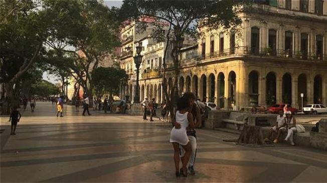 El romántico paseo del Prado, en La Habana.