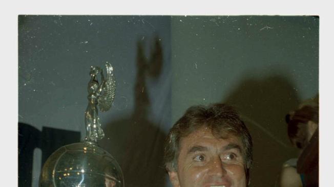 'Pecoso' Castro, con el trofeo de su primer título, en 1996.