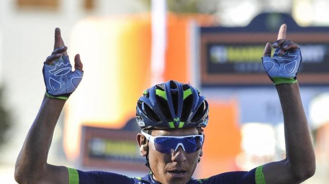 Nairo Quintana celebra el triufon de etapa.