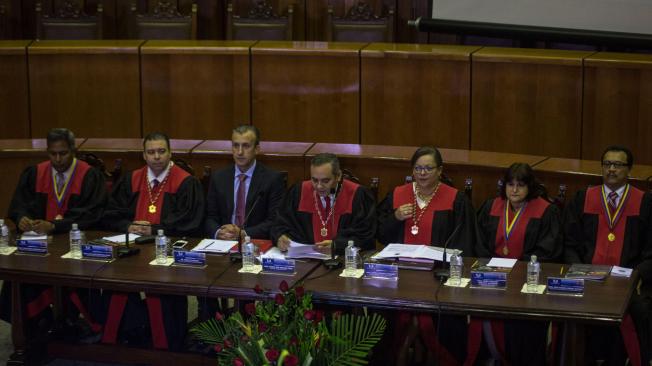 La Asamblea le pidió al pueblo venezolano que los apoye en su intención de destituir a los Magistrados del Tribunal Supremo (foto).