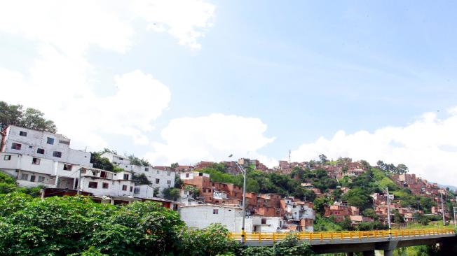 El barrio El Pesebre de Medellín fue una de las zonas de la comuna 13 con sospecha de presencia de minas antipersonal.