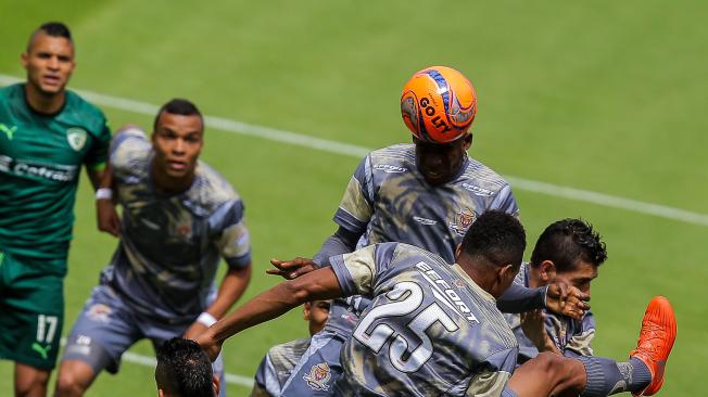El equipo Tigres, tras la victoria sobre Jaguares, sigue en la lucha por evitar el descenso.