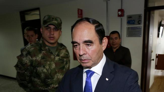 Los tres días de haber recobrado su libertad el general Jaime Humberto Uscátegui, asistió a una audiencia relacionada con falsas víctimas de la masacre de Mapiripán (Meta)