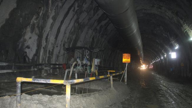 El Túnel de Oriente, en el cual se invertirán 950.000 millones de pesos, tiene como objetivo principal unir los valles de Aburrá y San Nicolás