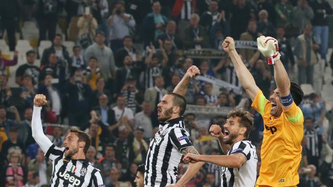 La Juventus de Turín es novena en este escalafón y su valor escala a los 1.2 billones de euros. Los rumores indican que el equipo lucirá en la camiseta de la próxima temporada su nuevo escudo.
