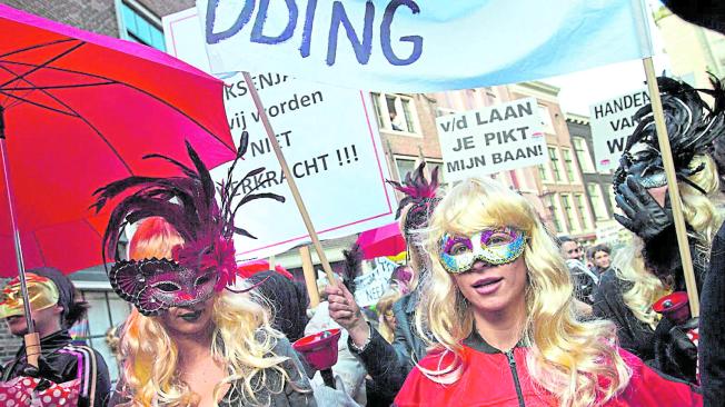 Esta es una de las protestas que la Unión Holandesa de Trabajadoras Sexuales llevó a cabo para oponerse al plan 1012 de la municipalidad.