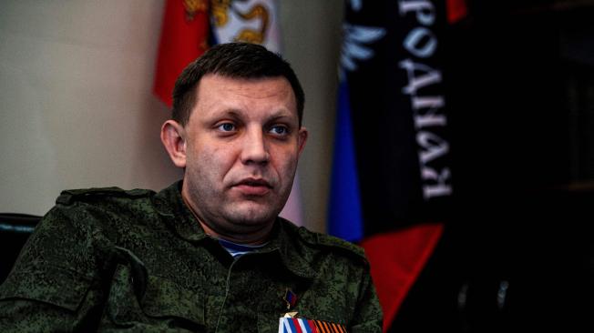 El dirigente de la república rebelde autoproclamada de 
Donetsk, Alexandre Zakarchenko, presentó la Constitución del eventual Estado.