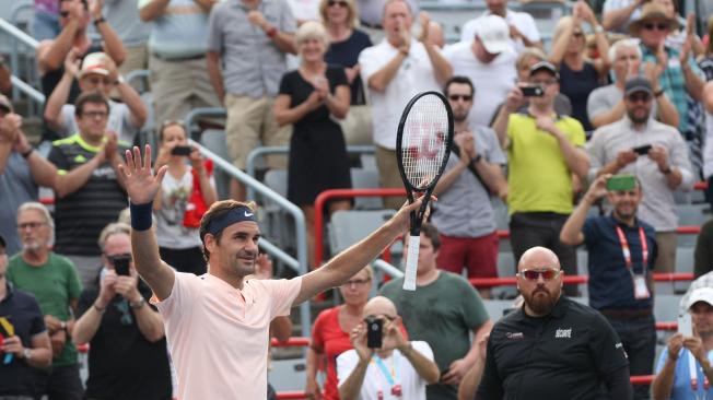 Rogewr Federer avanza a cuartos de final del Másters 1000 de Montreal