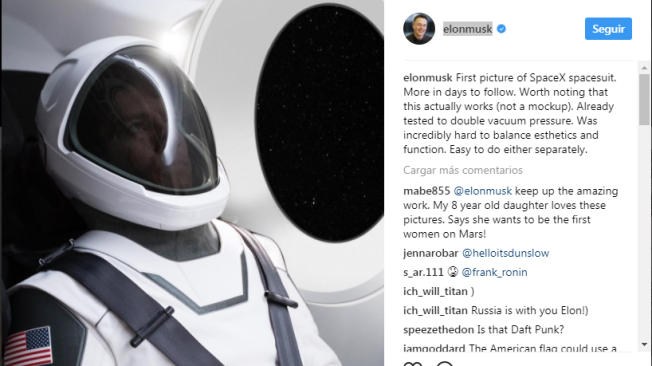 Este es el traje espacial que presentó Elon Musk en su perfil de Instagram