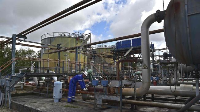Petróleos de Venezuela, PDVSA, suministra una buena parte de su producción a Rusia, pero en cumplimiento de canje de parte de la deuda con este país.
