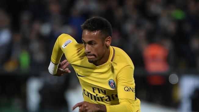 Neymar cambió de equipo y ahora con PSG buscará el título de la Liga de Campeones.