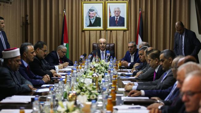 El primer ministro palestino, Rami Hamdala, señaló que no se establecerá 'un estado palestino sin la unidad de Gaza y Cisjordania' y prometió tomar el poder en la Franja de inmediato.