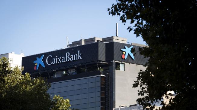 Caixabank tiene 14 millones de clientes, 32.400 empleados, y 5.000 oficinas en toda España.