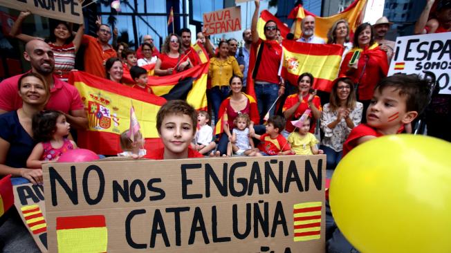 En las marchas del fin de semana miles de personas han rechazado el deseo de dirigentes y miles de catalanes de independizarse de España.