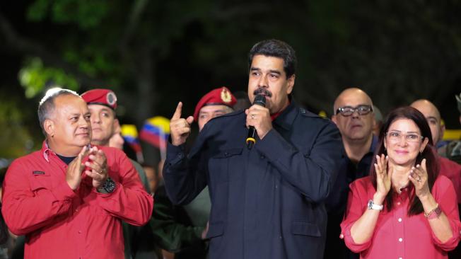 El presidente de Venezuela, Nicolás Maduro, con Diosdado Cabello, segundo poder del chavismo y Cilia Flórez, primera dama de ese país.