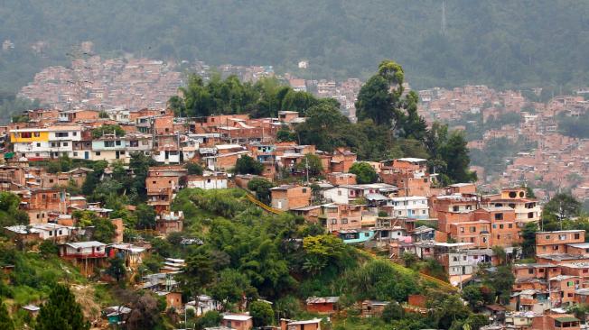 Medellín – 418 homicidios dolosos

Las dinámicas de la violencia han venido cambiando y los homicidios están mucho más sectorizados. Hoy, 27 municipios concentran el 49,99 por ciento de los homicidios del país.