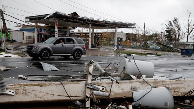 Gran parte del sistema eléctrico de Puerto Rico quedó destruido tras el paso de María.