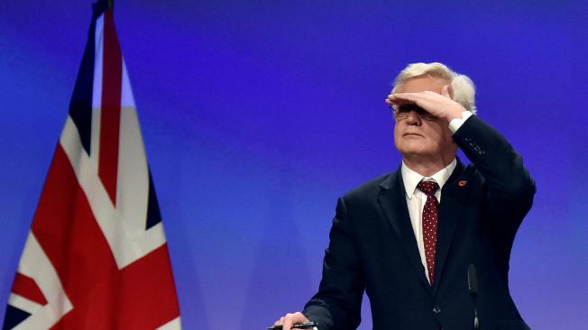 El ministro británico encargado para las negociaciones del 'brexit', David Davis, en la sexta ronda de negociaciones para el divorcio de Reino Unido de la Unión Europea.