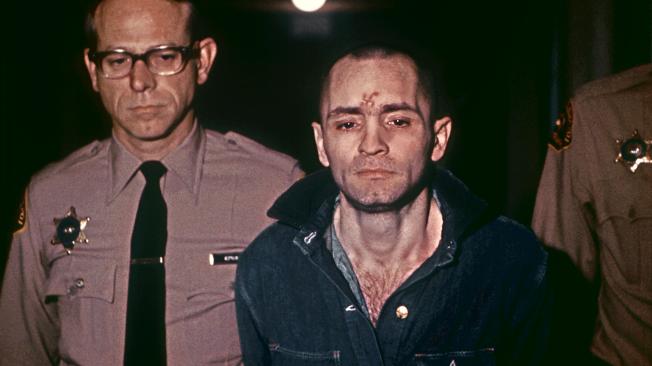 El 29 de marzo de 1971, Manson fue sentenciado a morir en la cámara de gas. La pena le fue conmutada luego por cadena perpetua.