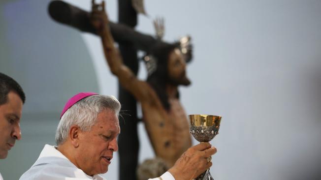 El Arzobispo Darío de Jesús Monsalve pidió que no se mutilara más a las víctimas como se mutiló el cuerpo de Cristo.
