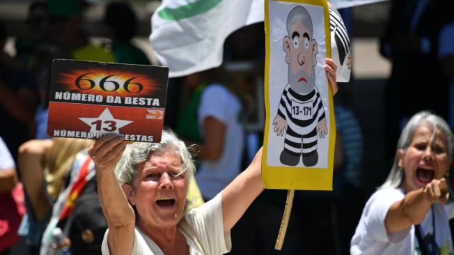 En Brasil se han movilizado cientos de personas a favor y en contra de Lula da Silva.