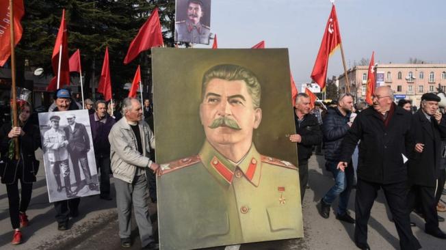 La figura de Stalin sigue muy presente en la sociedad rusa actual.