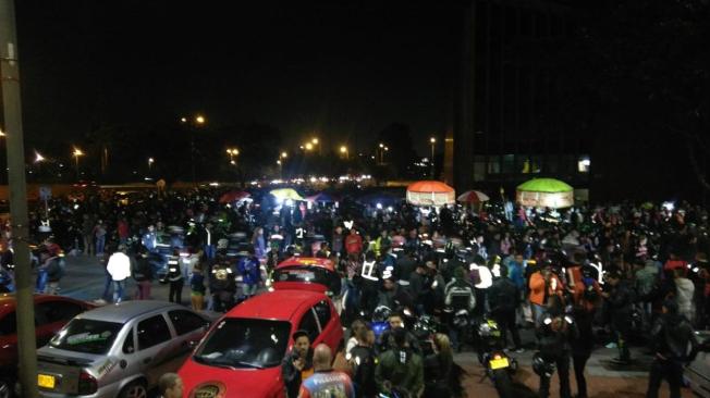 Congregación de motociclistas el 31 de enero para definir medidas contra la restricción de parrillero en Bogotá.