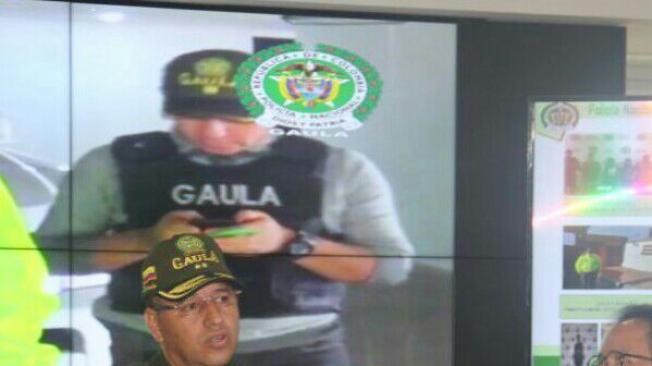 El director del Gaula de la Policía general Fernando Murillo confirma que 12 fiscales y 124 uniformados participaron de la redada.