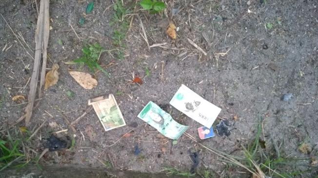 Los billetes de circulación venezolana encontrados junto a los cuerpos
