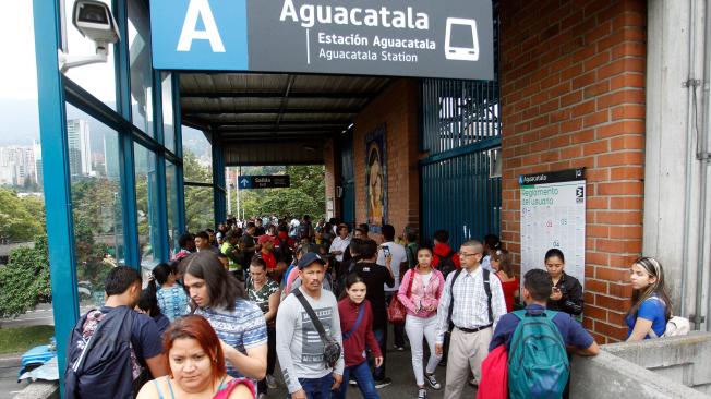 No se descartta que un rayo haya sido el causante del gran daño en el metro, entre las estaciones Poblado y Aguacatala.