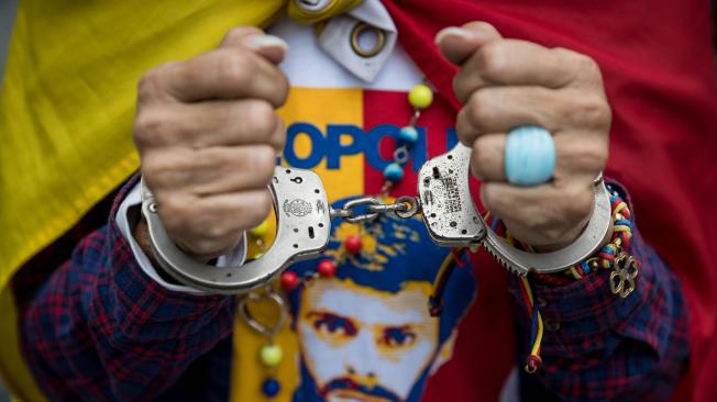 Lilian Tintori, esposa del opositor venezolano encarcelado  Leopoldo López confirmó que pedirá su liberación, después de que la exfiscal general Luisa Ortega Díaz reconoció que fue presionada por el número dos del chavismo, Diosdado Cabello, para que fuera capturado.