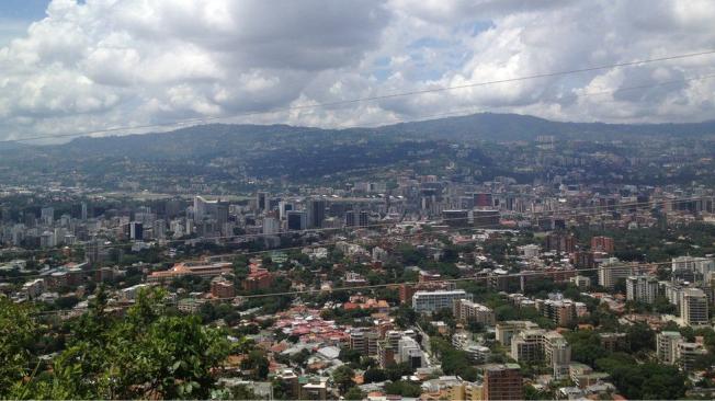La capital de Venezuela se llama oficialmente Santiago de León de Caracas.