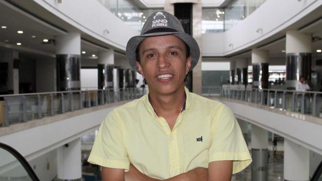 El humorista nacido en la comuna trece Medellín, pero adoptado por el Meta, dice que creará el Ministerio del Deporte y el Viceministerio de Artes.