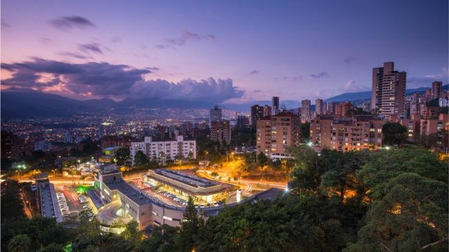 Medellín se ha convertido en un destino turístico cada vez más popular.