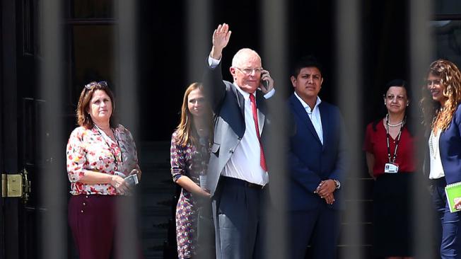 Pedro Pablo Kuczynski renunció a la presidencia de Perú antes de que el Congreso votara una moción para destituirlo.