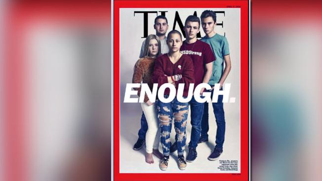 En su edición del 2 de abril, la revista ‘Time’ puso en la portada a Emma González junto a sus compañeros David Hogg, Cameron Kasky, Alex Wind y Jaclyn Corin, con la leyenda ‘SUFICIENTE’.