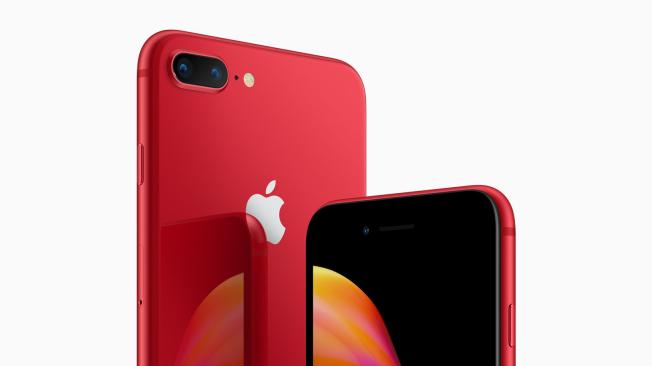 La versión en rojo del iPhone 8 costará 699 dólares. La preventa comienza este martes