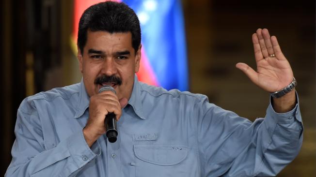 El presidente venezolano, Nicolás Maduro, asegura que la inflación en el país es parte de una "guerra económica" que desarrollan empresarios privados y opositores.