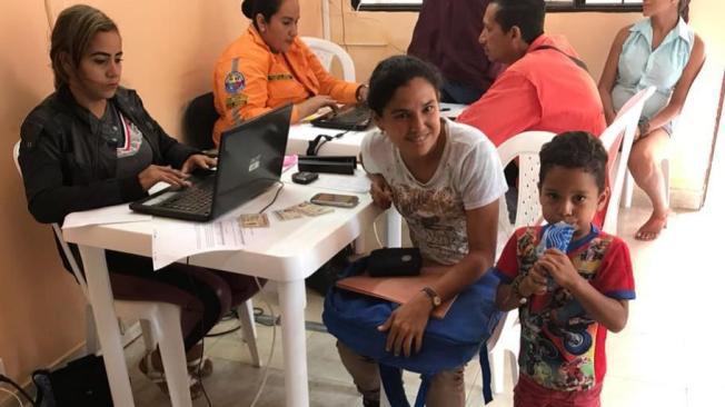Una madre con su hijo, de nacionalidad venezolana se registran en Arauca