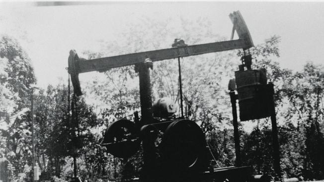 Así lucía el pozo Infantas, que en 1918 fue el primer pozo productor de petróleo del país.