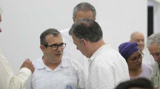 Timochenko y el Presidente Juan Manuel Santos conversaron durante segundo encuentro de la Comisión de Seguimiento, Impulso y Verificación a la implementación del Acuerdo Paz.