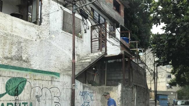 En la jornada, algunos habitantes de Caracas tuvieron un día habitual. Trataron de buscar el sustento.