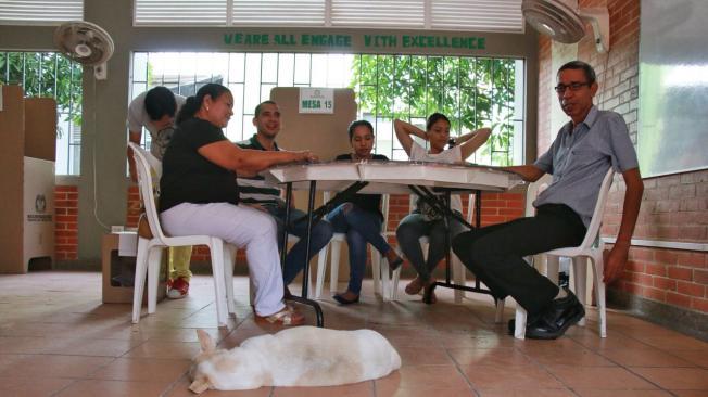 Mesa de votación en Soledad, Atlántico.