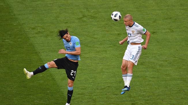 Momento del partido Uruguay - Rusia.