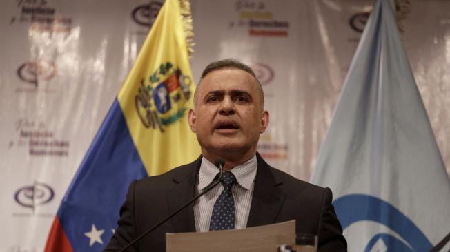 El fiscal general de Venezuela, Tarek William Saab, informó sobre la solicitud de aprehensión de 11 funcionarios de la estatal Petróleos de Venezuela