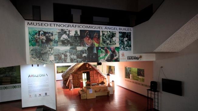 El Museo Etnográfico Miguel Ángel Builes está ubicado en el barrio Calasanz, en el occidente de Medellín.