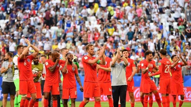 Los jugadores de Inglaterra celebran su paso a semifinales en la Copa del Mundo, Rusia 2018.