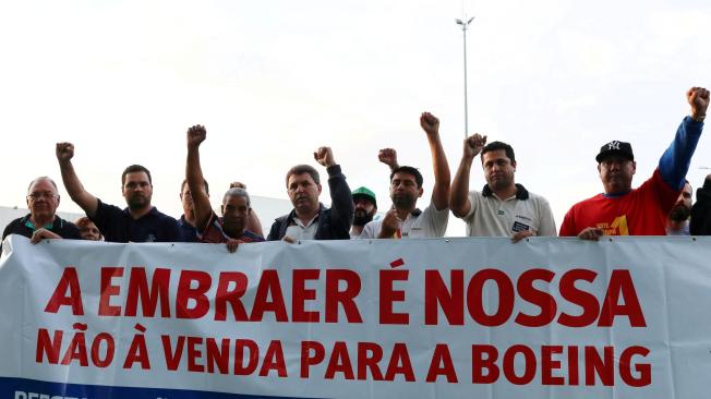 El sindicato de trabajadores de Embraer en São José dos Campos ha venido protestando desde diciembre pasado, cuando se conoció el negocio.