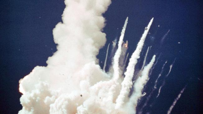 Explosión del transbordador Challenger en 1986.